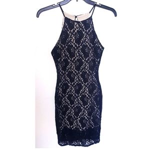 RHAPSODIELLE LACE BODYCON DRESS